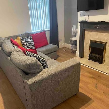 Wv1 Budget Contractor Stays- 5 Beds - Discounts Ok ولفرهامبتون المظهر الخارجي الصورة
